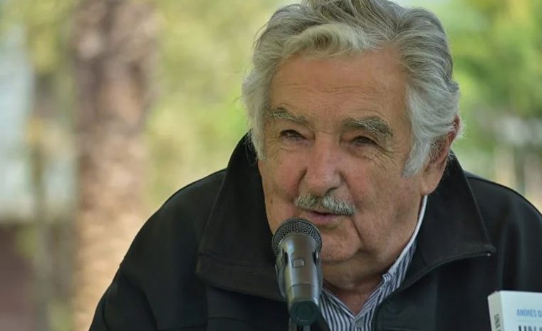 Uruguai: José Mujica revela diagnóstico de câncer de esôfago