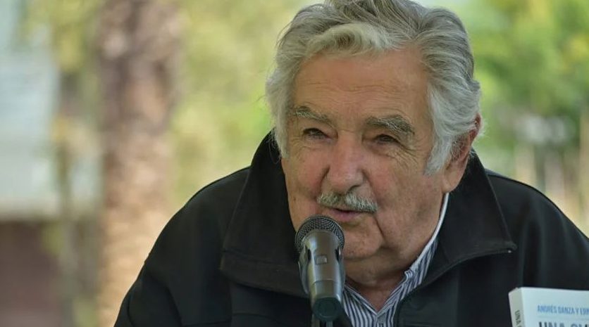 Uruguai: José Mujica revela diagnóstico de câncer de esôfago