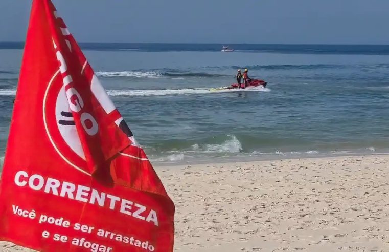 Corpo de Bombeiros retoma busca por homem desaparecido na praia da Barra