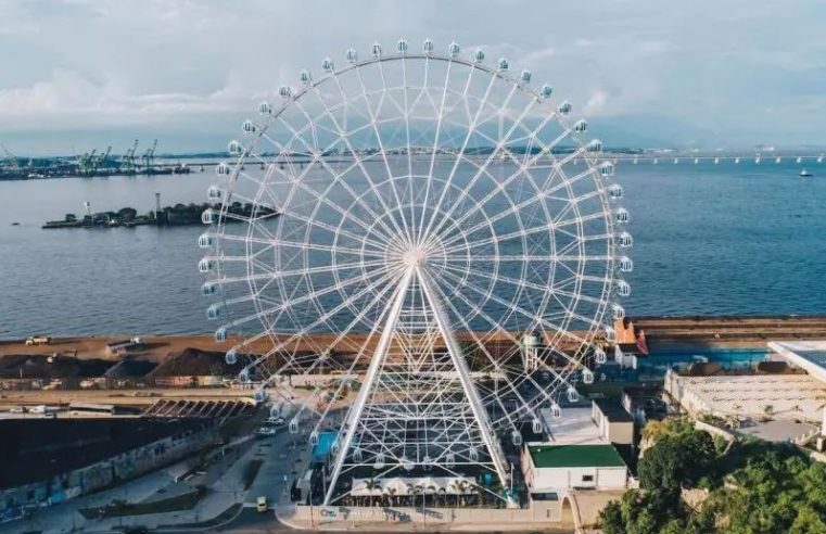 Roda-gigante na Zona Portuária homenageia Madonna com projeções em painel LED