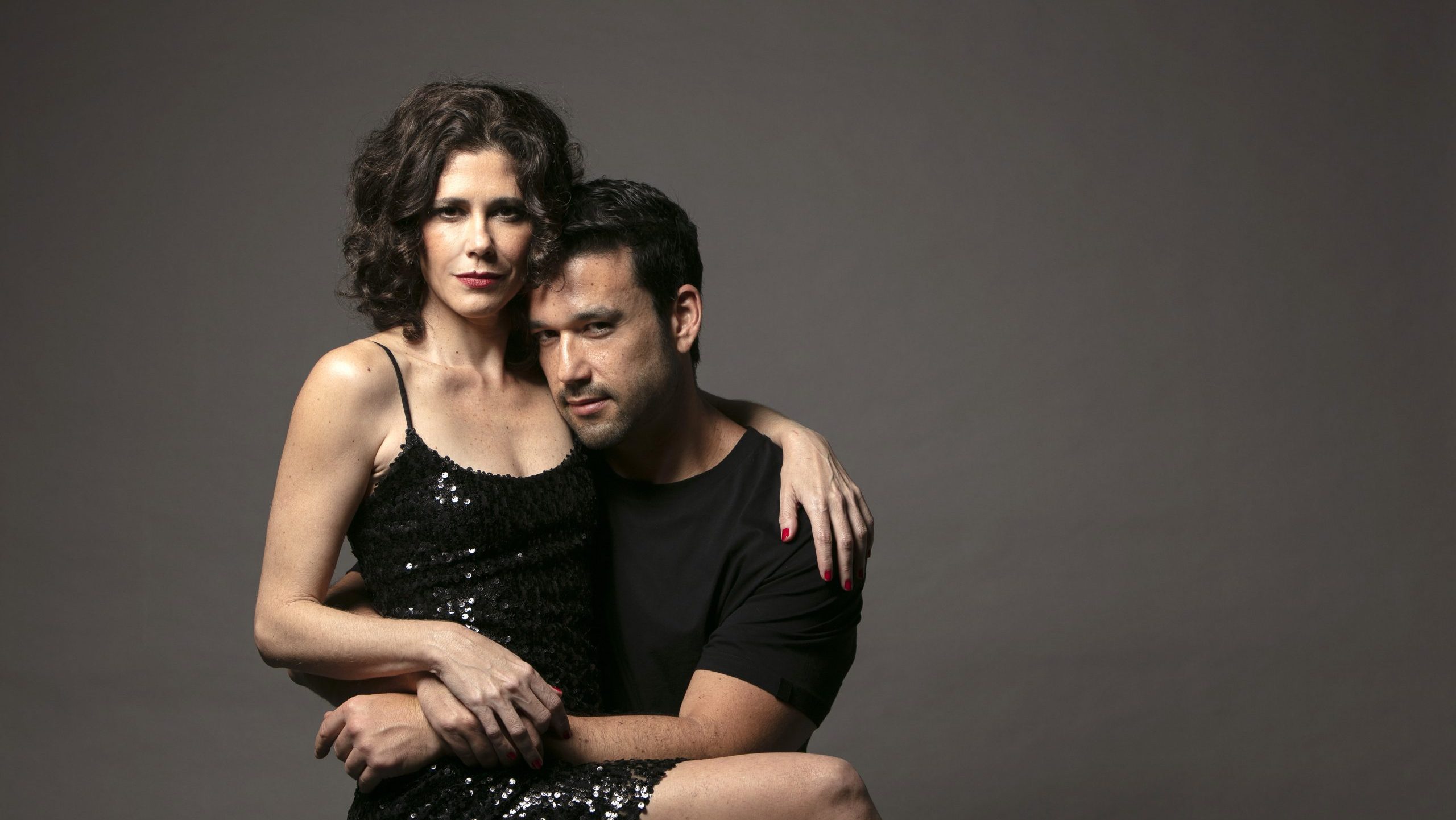 Juliana Martins e Sérgio Maroni estrelam peça ‘Eu Te Amo’ neste fim de semana no Theatro Municipal de Niterói