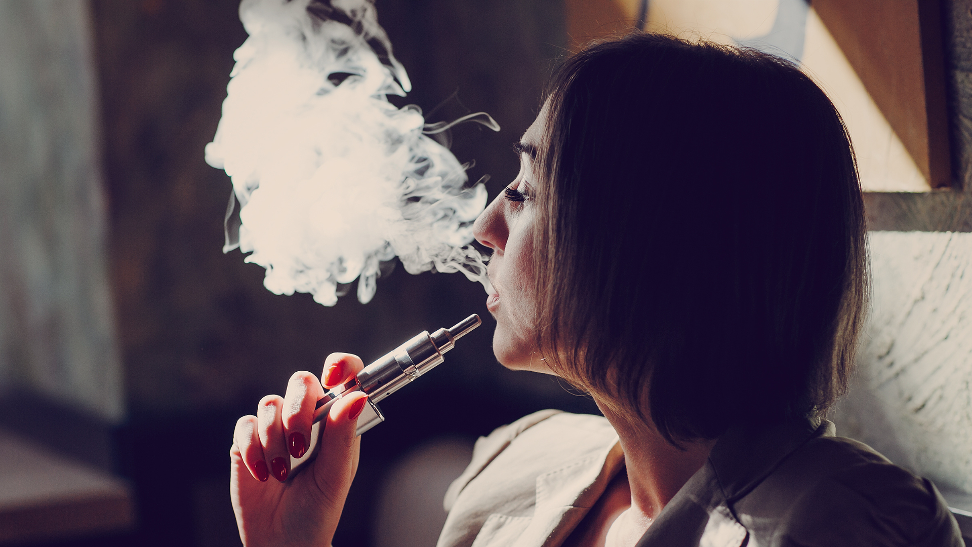 Fumantes de vape têm maior risco de desenvolver câncer de pulmão, diz estudo