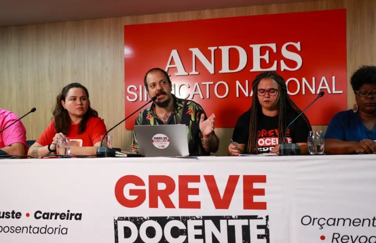 Universidades federais decidem seguir em greve após acordo do governo com sindicato