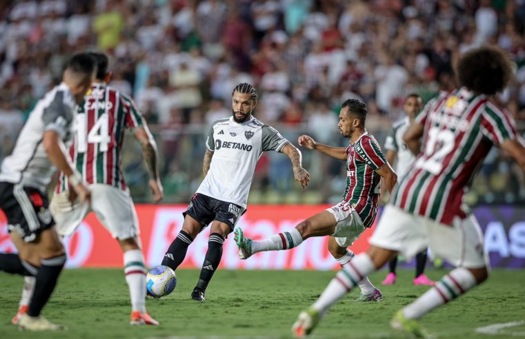 Com gols de Cano e Renato Augusto, Fluminense empata em 2 a 2 com o Atlético-MG