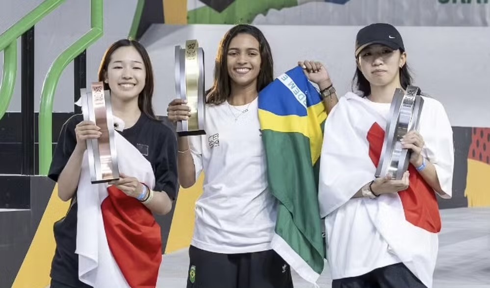 Rayssa Leal conquista ouro na etapa da China do Pré-Olímpico e assegura vaga em Paris