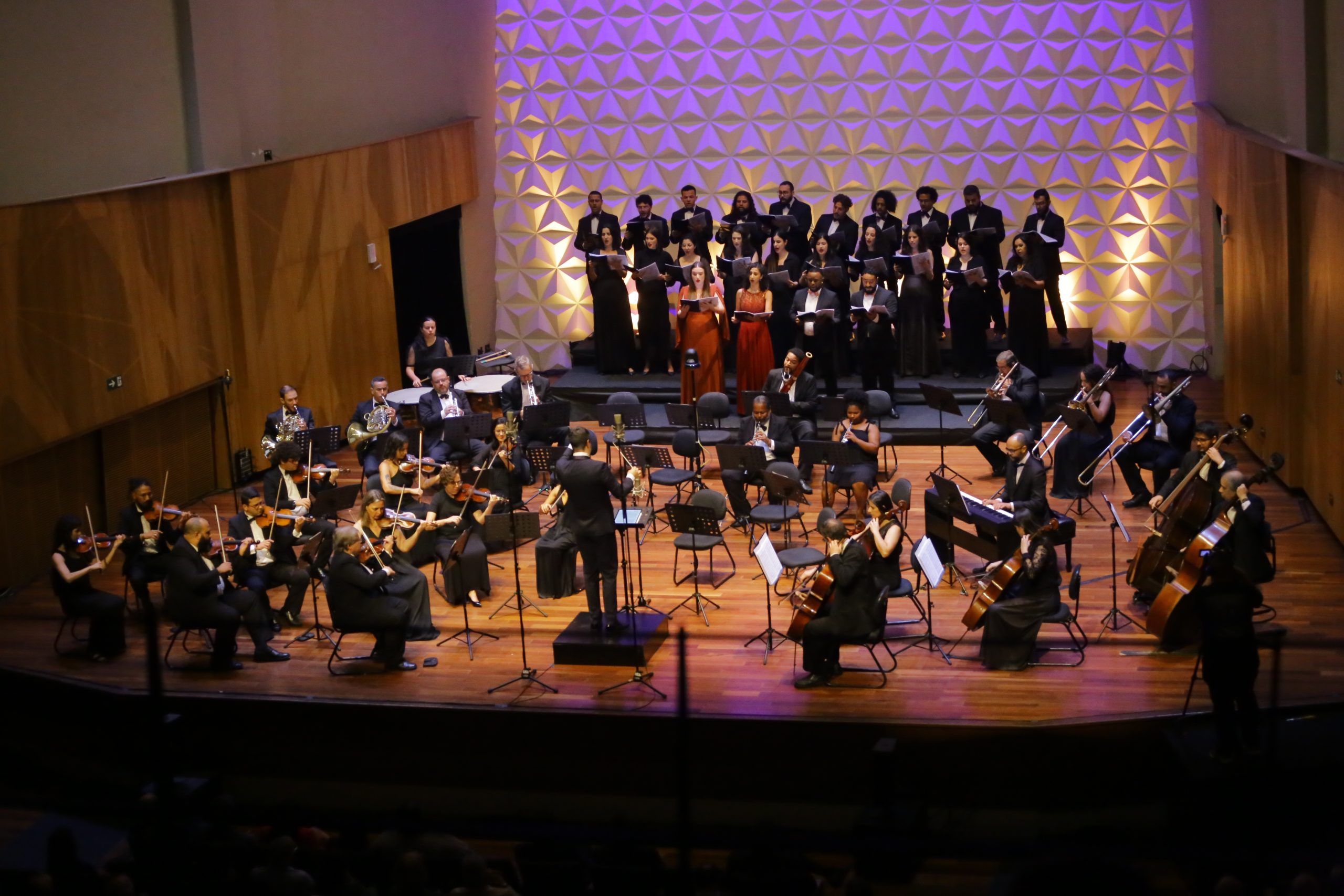 Concerto de gala marca lançamento da escola música Cristo Redentor na sala Cecília Meireles