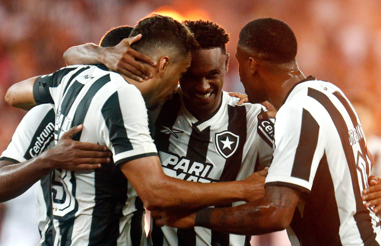 Copa do Brasil: Botafogo enfrenta Vitória no Barradão e precisa de empate para chegar às oitavas de final