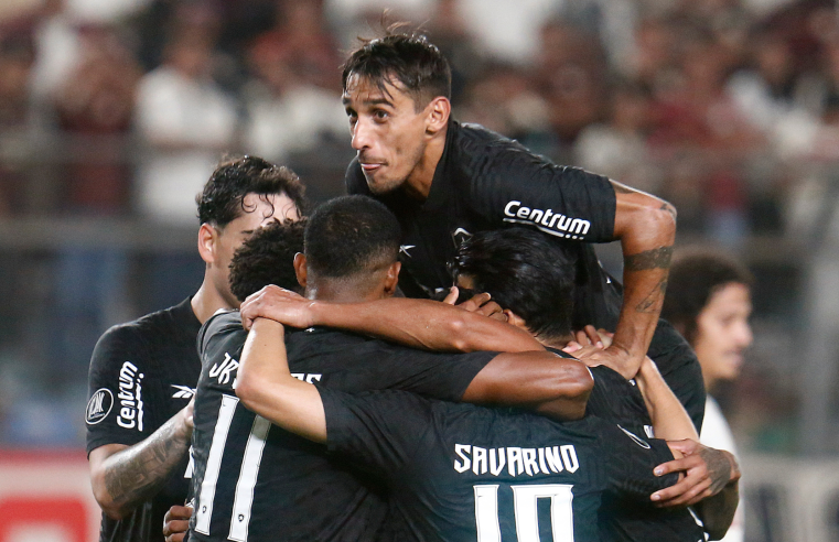 Libertadores: Botafogo vence Universitário por 1 x 0 e se classifica para oitavas de final