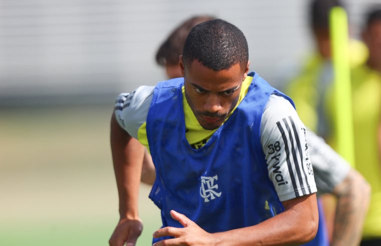 Pressionado, Flamengo recebe o Corinthians pelo Campeonato Brasileiro, neste sábado (11)