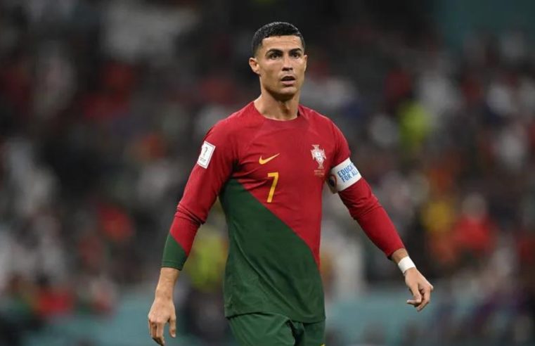 Cristiano Ronaldo é eleito melhor jogador europeu da história