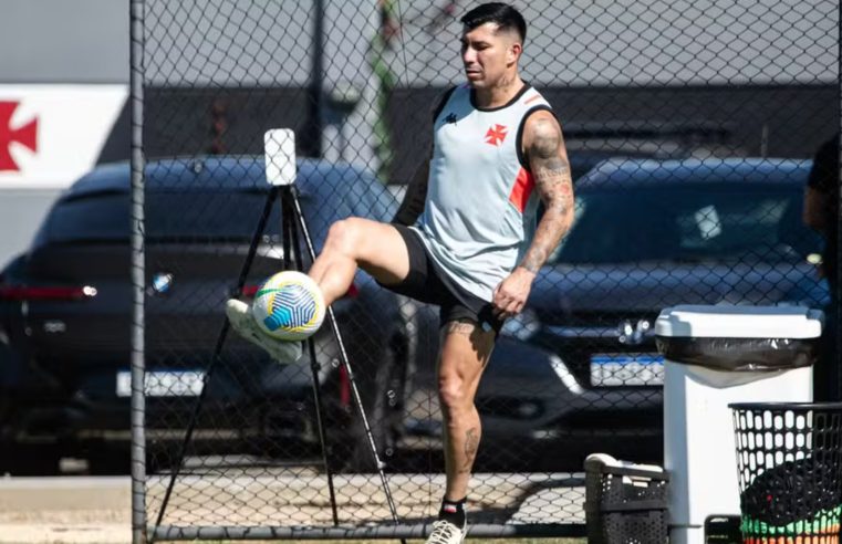 Há um mês sem jogar, Medel pode deixar Vasco no fim da temporada