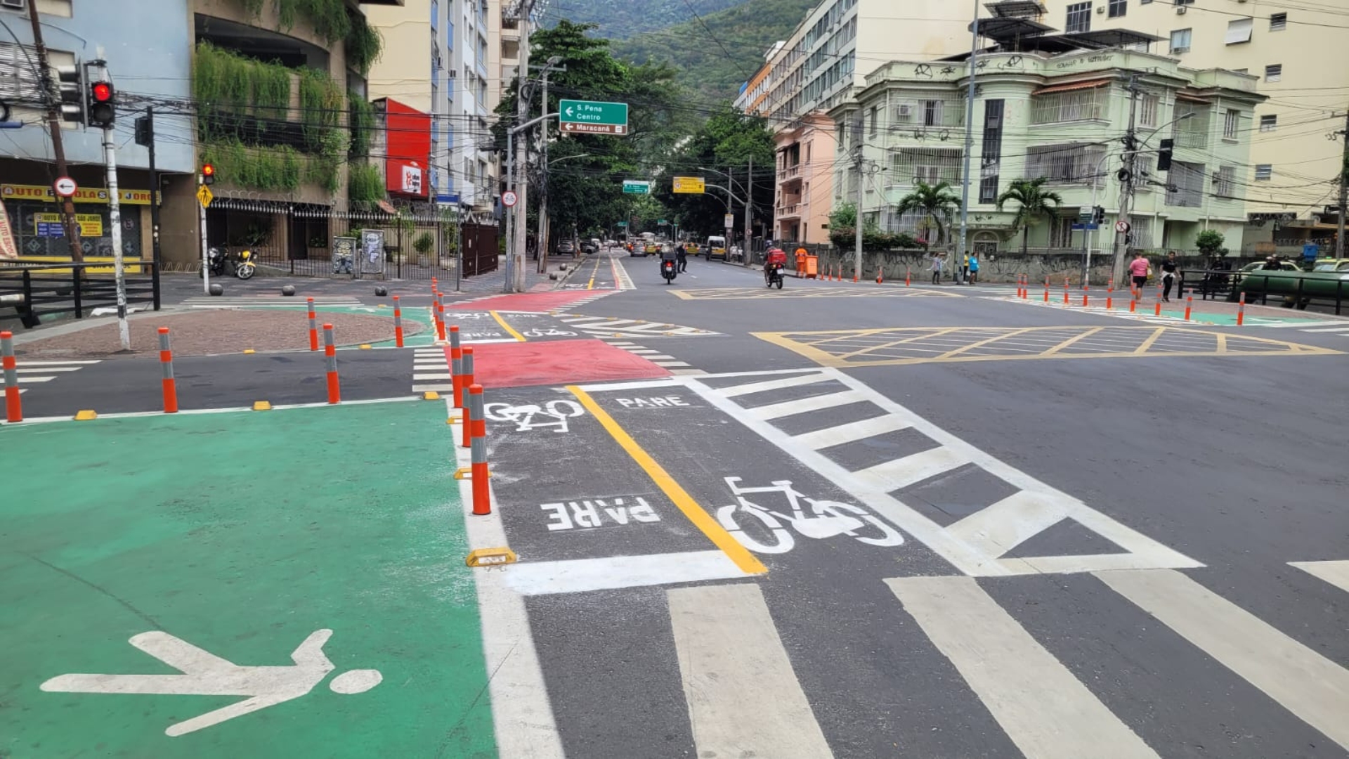 CET-Rio em conjunto com a Subprefeitura está implantando uma ciclovia na Rua Uruguai