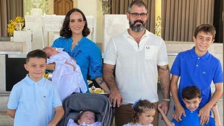 Pais de seis filhos, Leticia Cazarré revela que Juliano Cazarré não ajuda de madrugada com os filhos