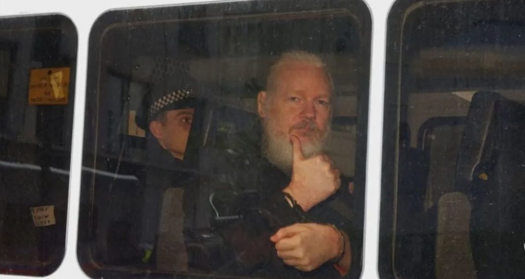 Caso ‘WikiLeaks’: Tribunal decide nesta segunda (20) se Assange poderá recorrer de extradição