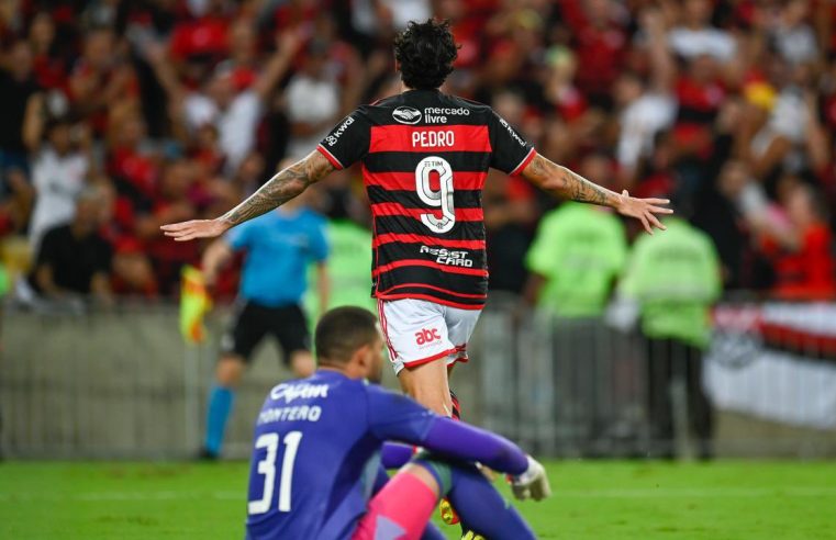 Flamengo vence Millonarios por 3 a 0 e garante vaga nas oitavas da Libertadores