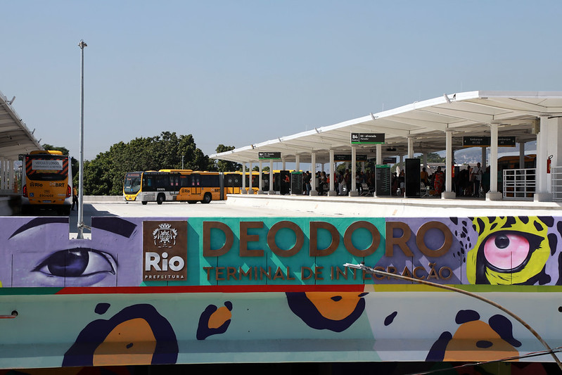 Duas novas linhas de ônibus começam a operar no Terminal Deodoro