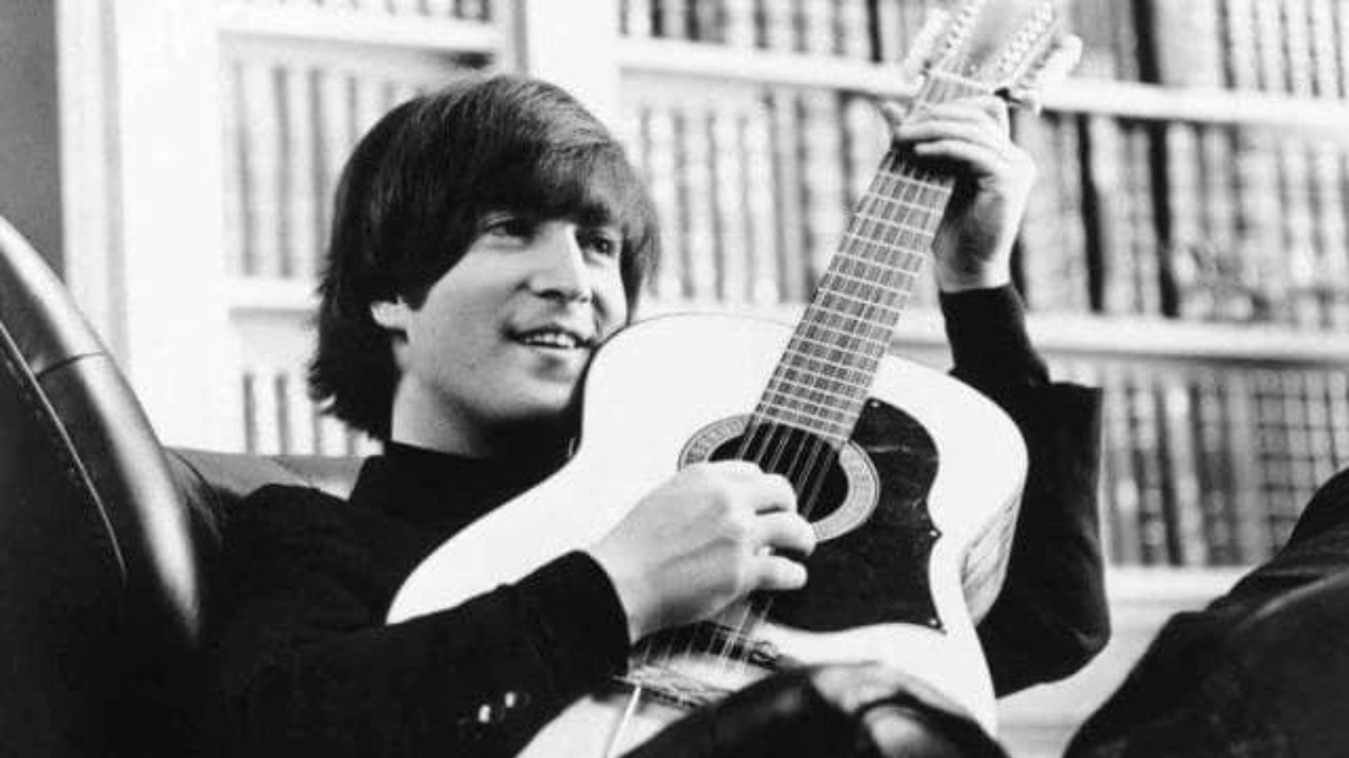 Violão de John Lennon é leiloado por R$14,5 milhões; instrumento foi utilizado em gravação do álbum ‘Help!’