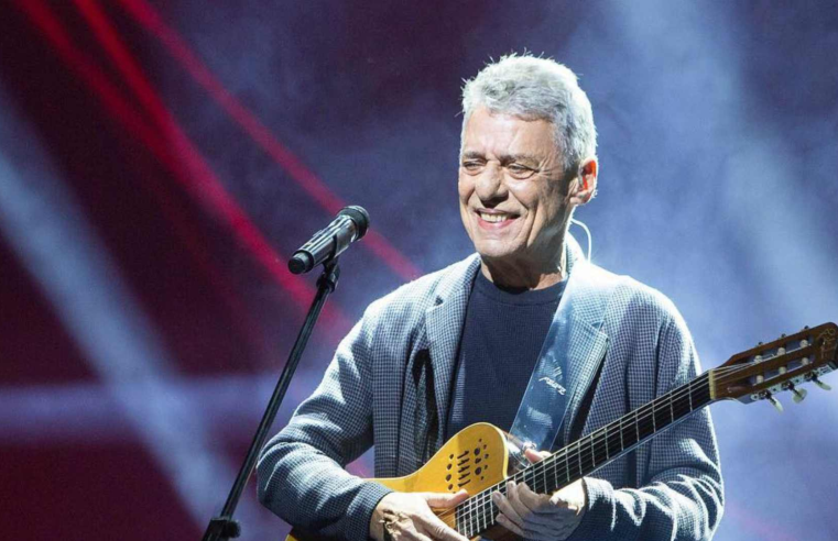 Chico Buarque completa 80 anos nesta quarta (19); cantor é um dos mais importantes da música brasileira