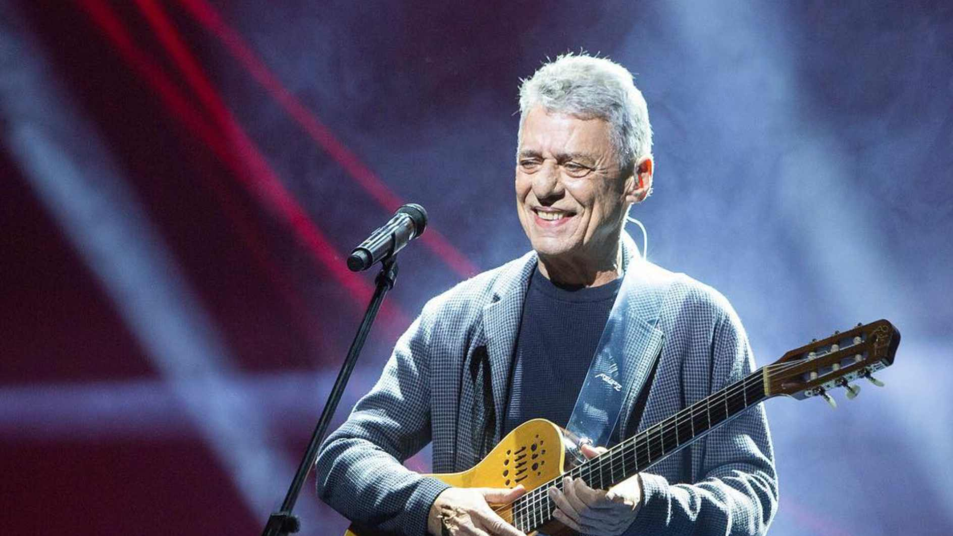 Chico Buarque completa 80 anos nesta quarta (19); cantor é um dos mais importantes da música brasileira