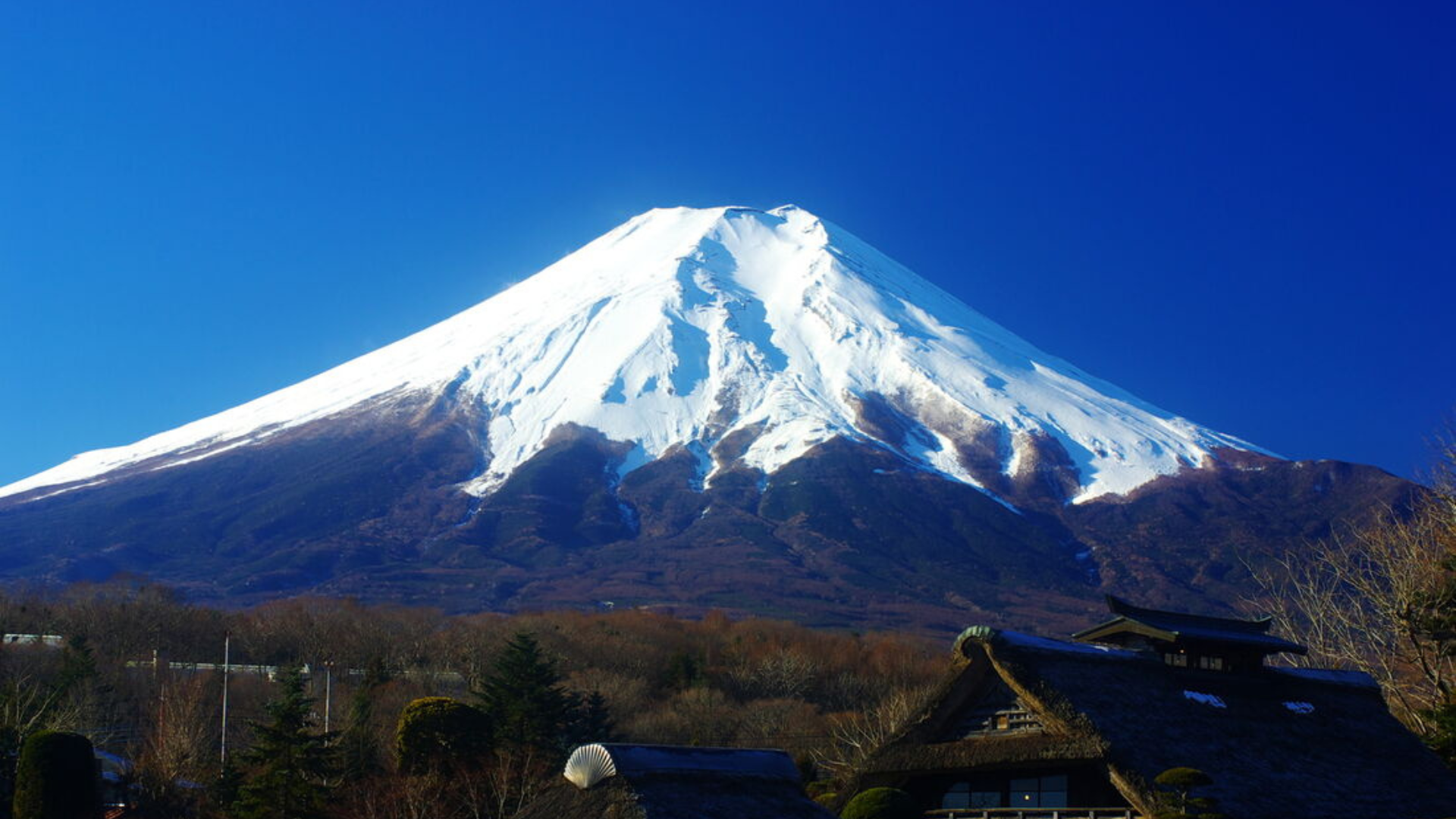Dias antes da temporada de alpinismo, quatro pessoas morrem ao tentar escalar Monte Fuji, no Japão