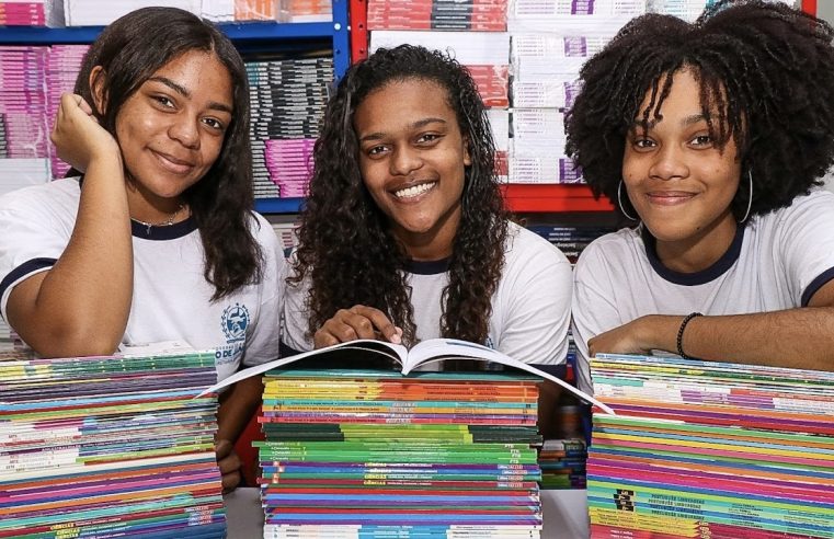 RJ: estudantes de escolas estaduais terão auxílio para compra de livros com ‘Cartão do Saber’