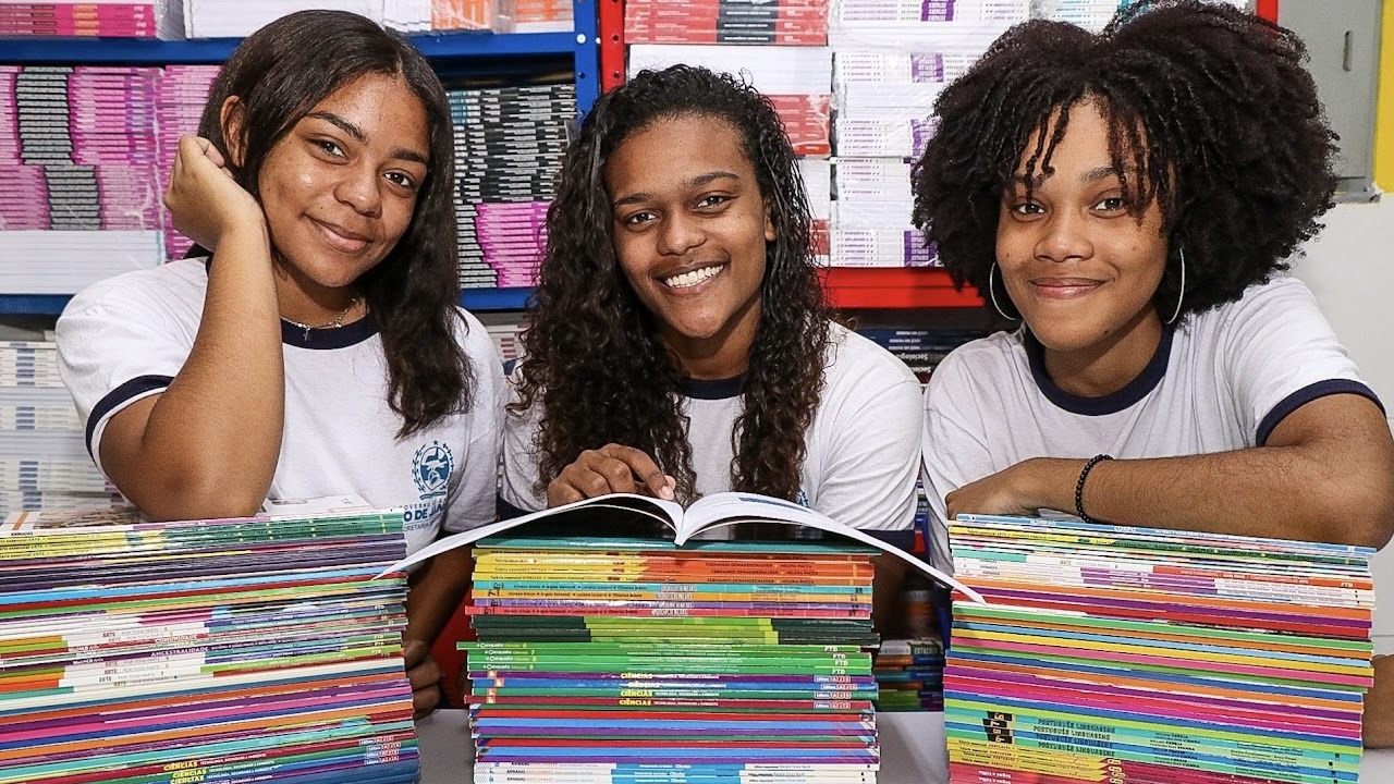 RJ: estudantes de escolas estaduais terão auxílio para compra de livros com ‘Cartão do Saber’