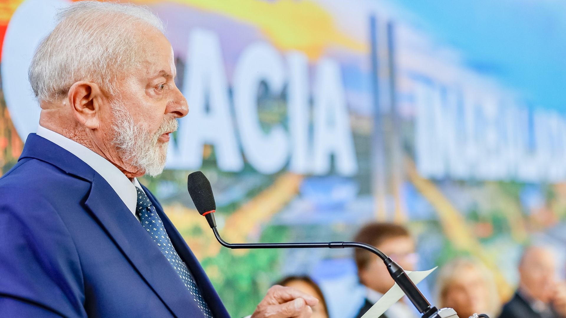 Lula condena tentativa de golpe de estado na Bolívia: ‘sou amante da democracia’