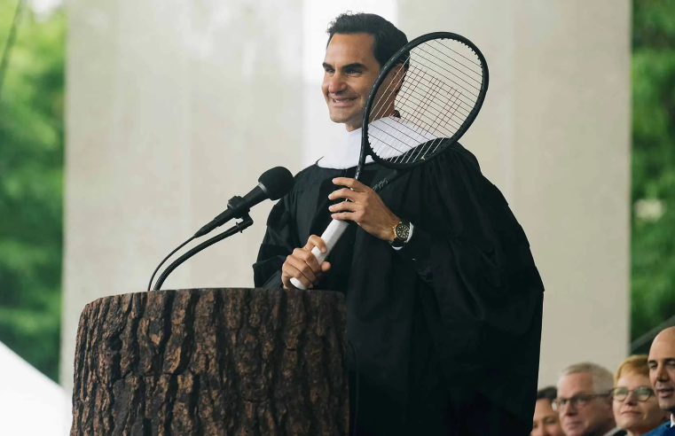 Federer recebe título de doutor e compartilha ensinamentos: ‘fazer algo sem esforço é um mito’