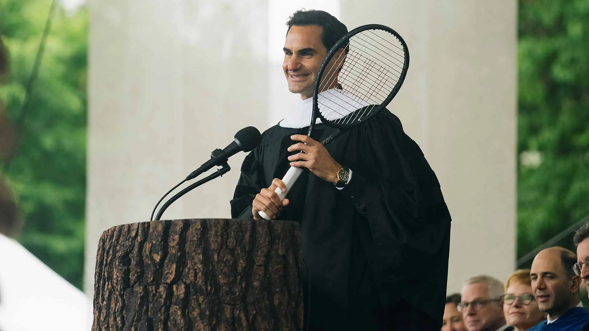 Federer recebe título de doutor e compartilha ensinamentos: ‘fazer algo sem esforço é um mito’