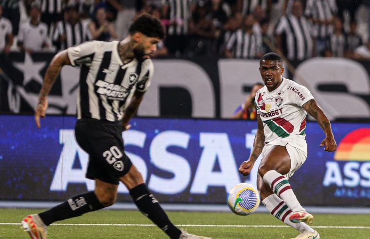 Botafogo domina Fluminense, vence por 1 a 0 e mantém invencibilidade de dois anos