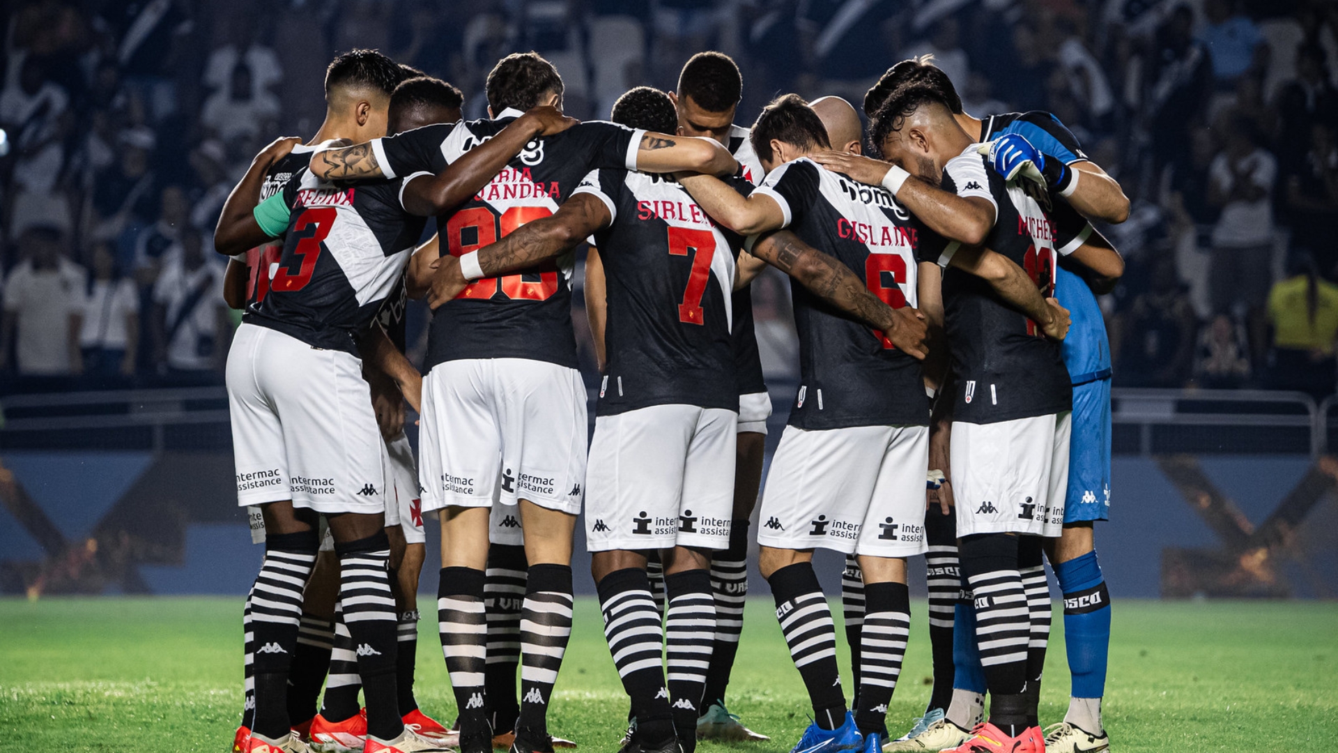 Sem Payet, Vasco da Gama enfrenta Palmeiras nesta quinta-feira (13), em São Paulo