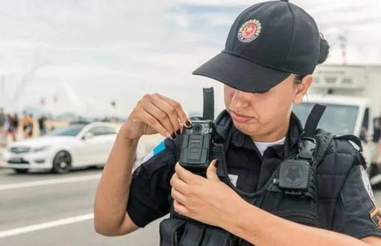 Após implementação de câmeras em policiais, número de operações caem 29%