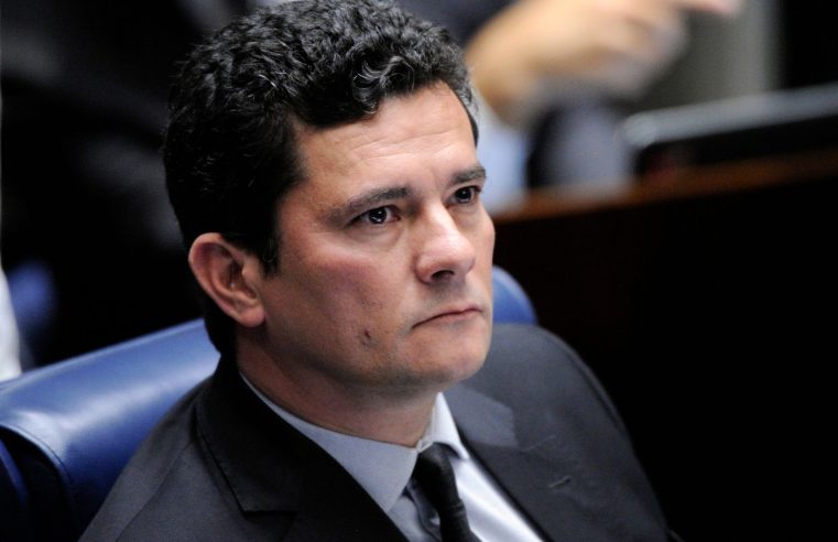 Sergio Moro se declara contra projeto que proíbe delação premiada; afirma jornalista