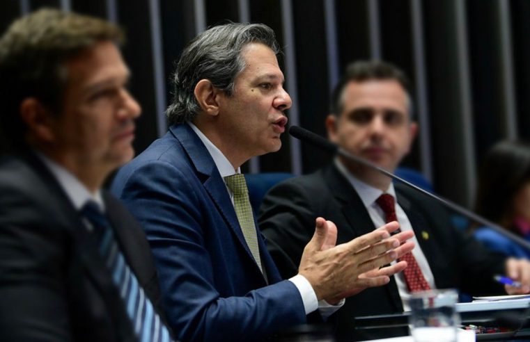 ‘Taxa das blusinhas’: Haddad questiona varejista chinesa sobre aumento de preço após taxa de 20%