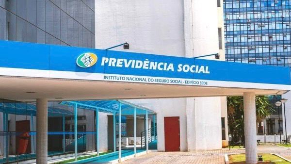 INSS paga nesta segunda-feira (03), segunda parcela do 13º salário para beneficiários que recebem mais de um salário mínimo