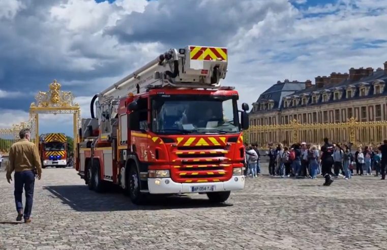 Incêndio atinge Palácio de Versailles na França