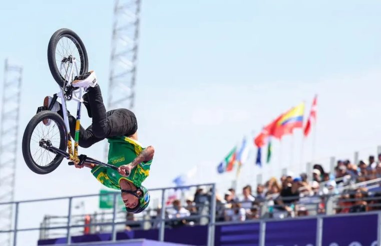 Gustavo ‘Bala Loka’ fica em sexto na final do ciclismo BMX freestyle