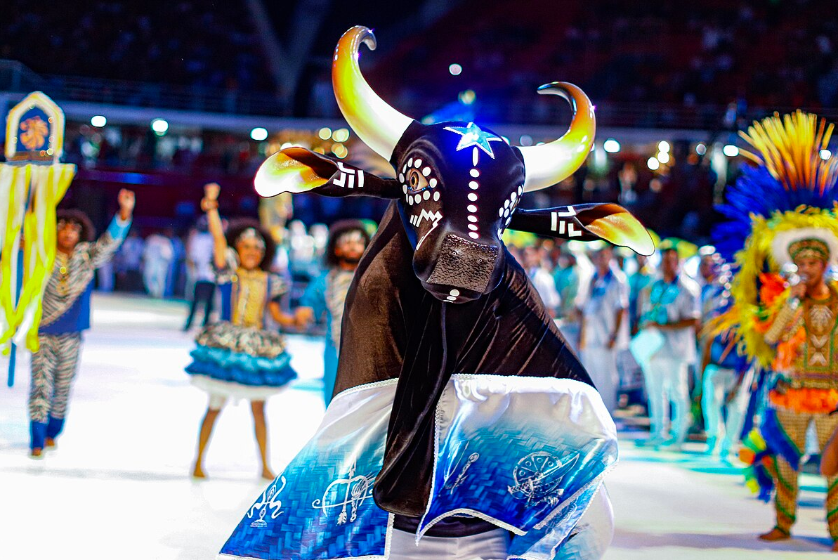 Boi Caprichoso é tricampeão do 57º Festival Folclórico de Parintins