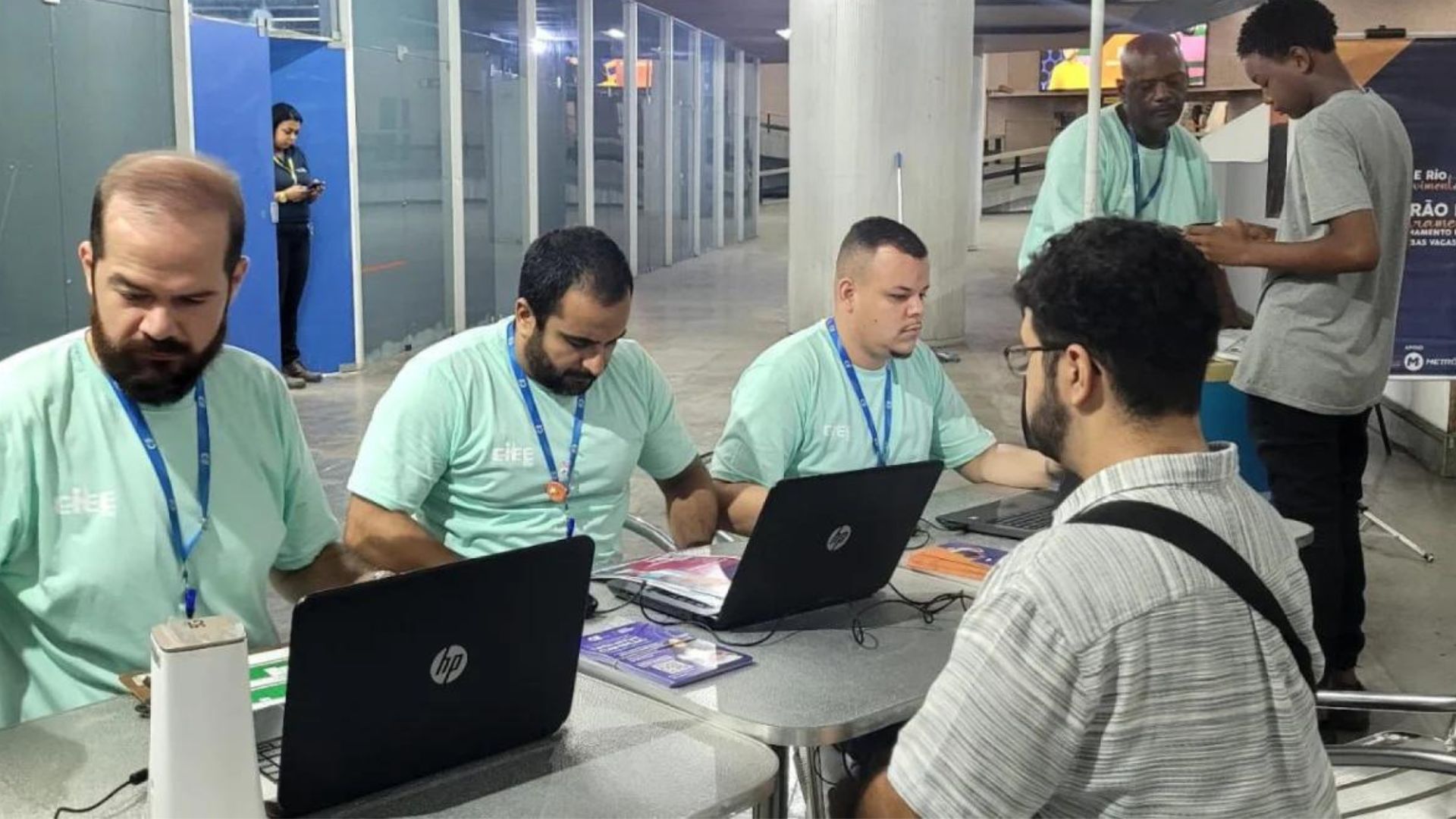 MetrôRio e CIEE promovem mutirão de cadastramento com mais de duas mil vagas para estágio e aprendizagem na Carioca