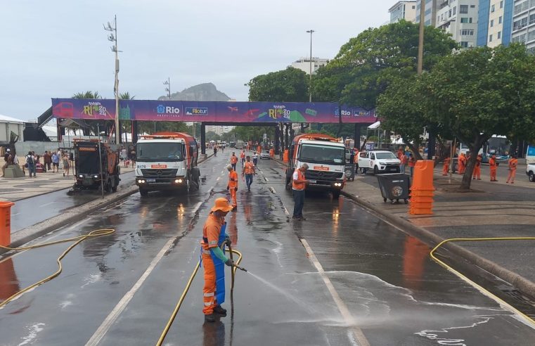 Comlurb realiza operação especial de limpeza para ‘Fan Zone’ em Copacabana durante Jogo do Brasil, nesta terça (02)
