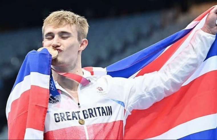 Atleta britânico surprende ao revelar que faz renda extra em plataforma de conteúdo adulto