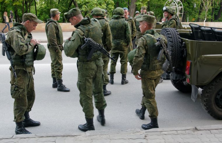 Moscou oferece bônus de US$ 22 mil para residentes lutarem em invasão na Ucrânia