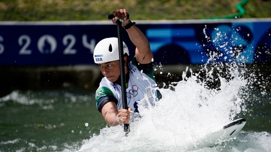 Paris 2024: Ana Sátila e Pepê avançam na Canoagem Slalom e continuam na disputa por medalhas