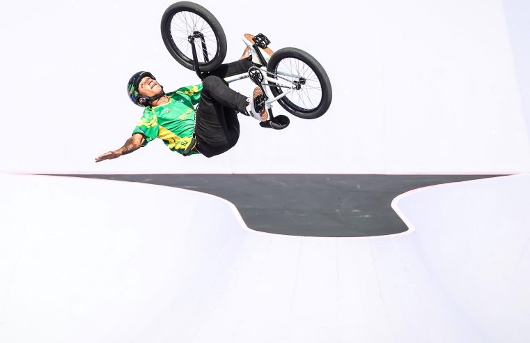 Gustavo Bala Loka avança para final do BMX Freestyle nas Olimpíadas de Paris 2024