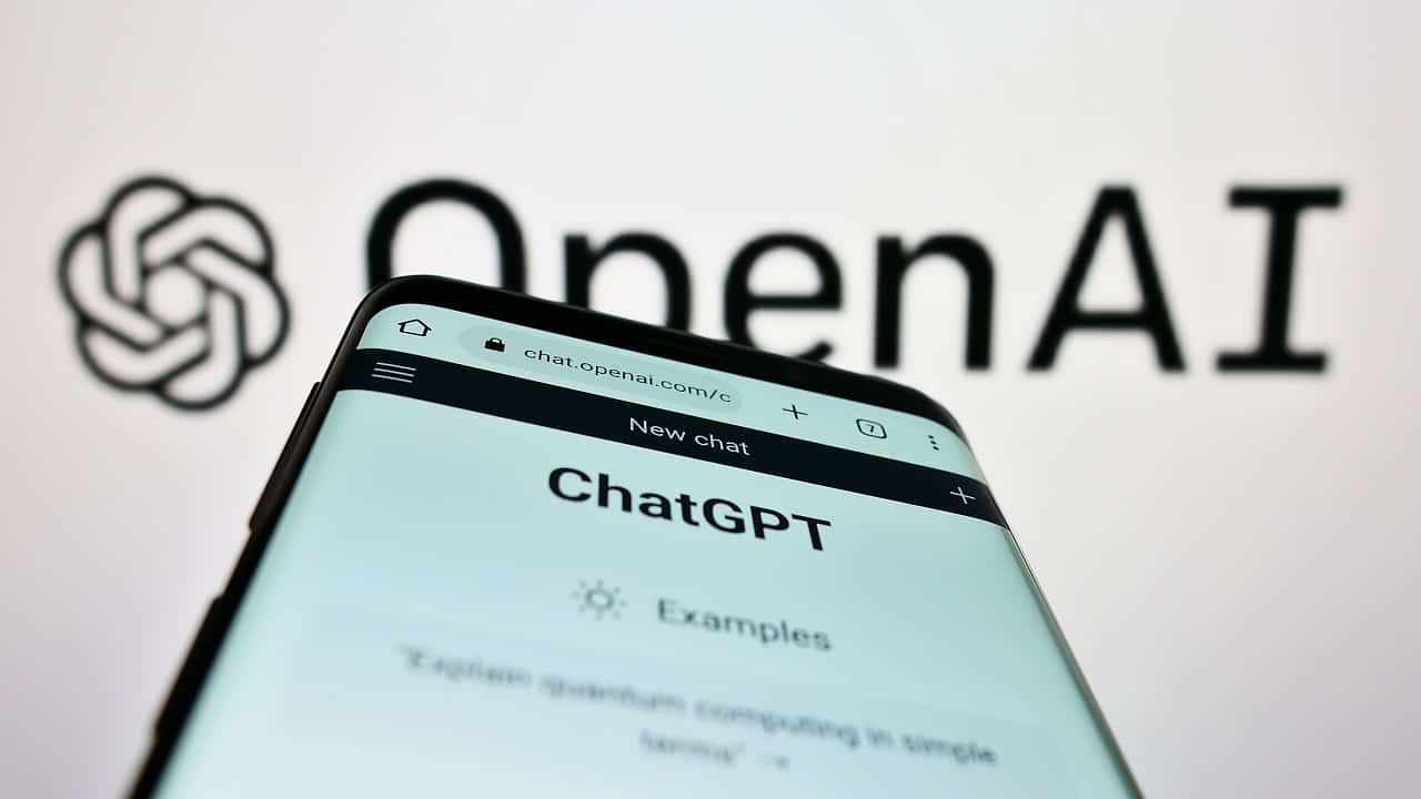 OpenAI lança modo de voz avançado para ChatGPT com novas vozes e interface modernizada