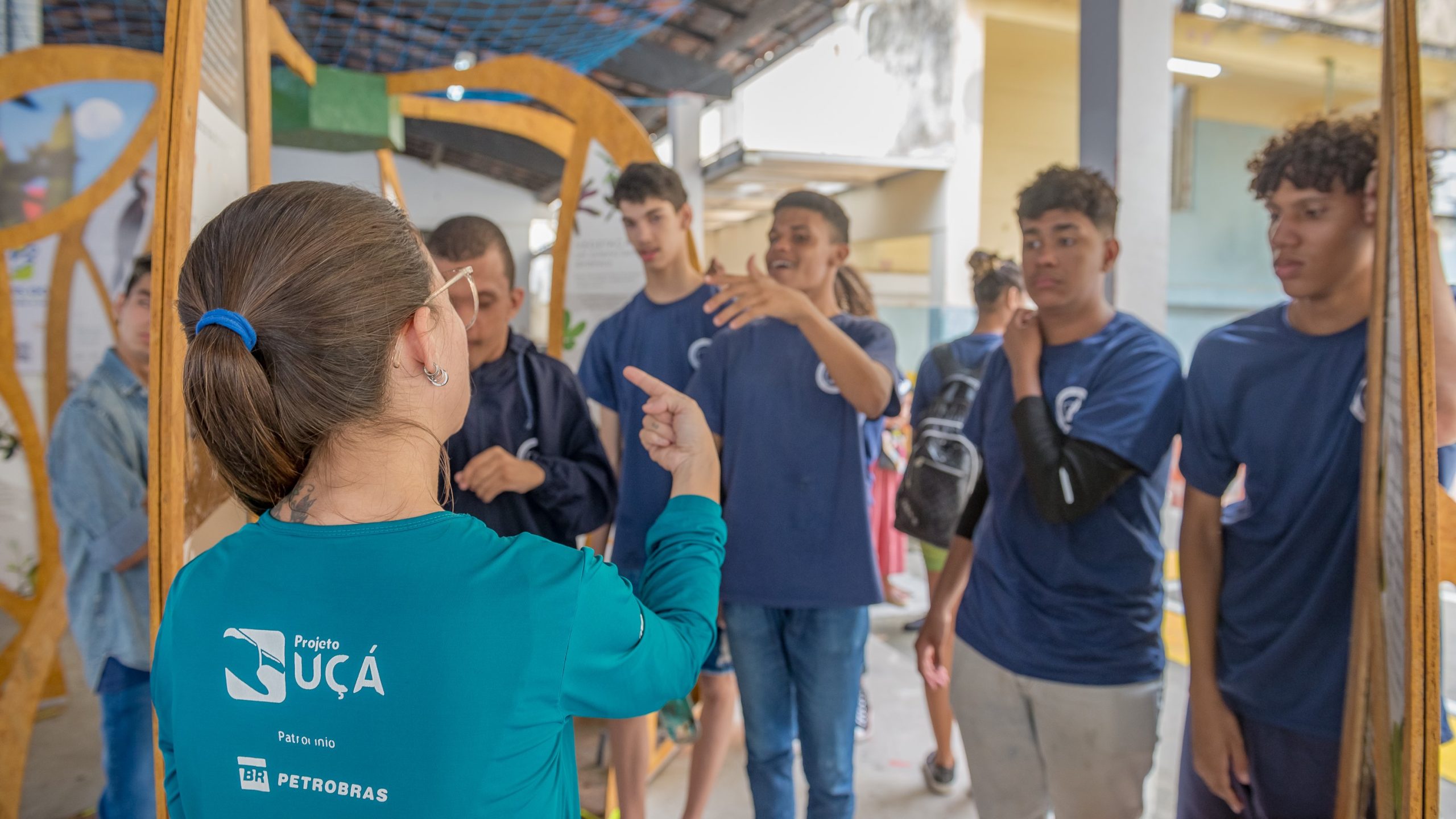 Guardiões do Mar, Ateliê do Encontro e UFF lançam glossário em Libras sobre Temáticas Ambientais nesta sexta-feira (26)