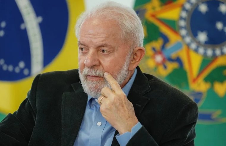 Lula diz que subida do dólar ‘preocupa’ e que ‘não é normal’