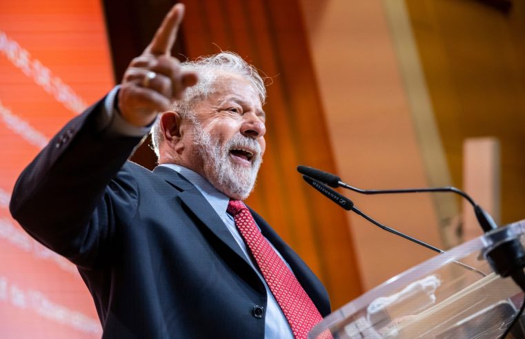 Lula defende participação do Estado na economia e afirma que Telebrás ‘estará a serviço do Brasil’