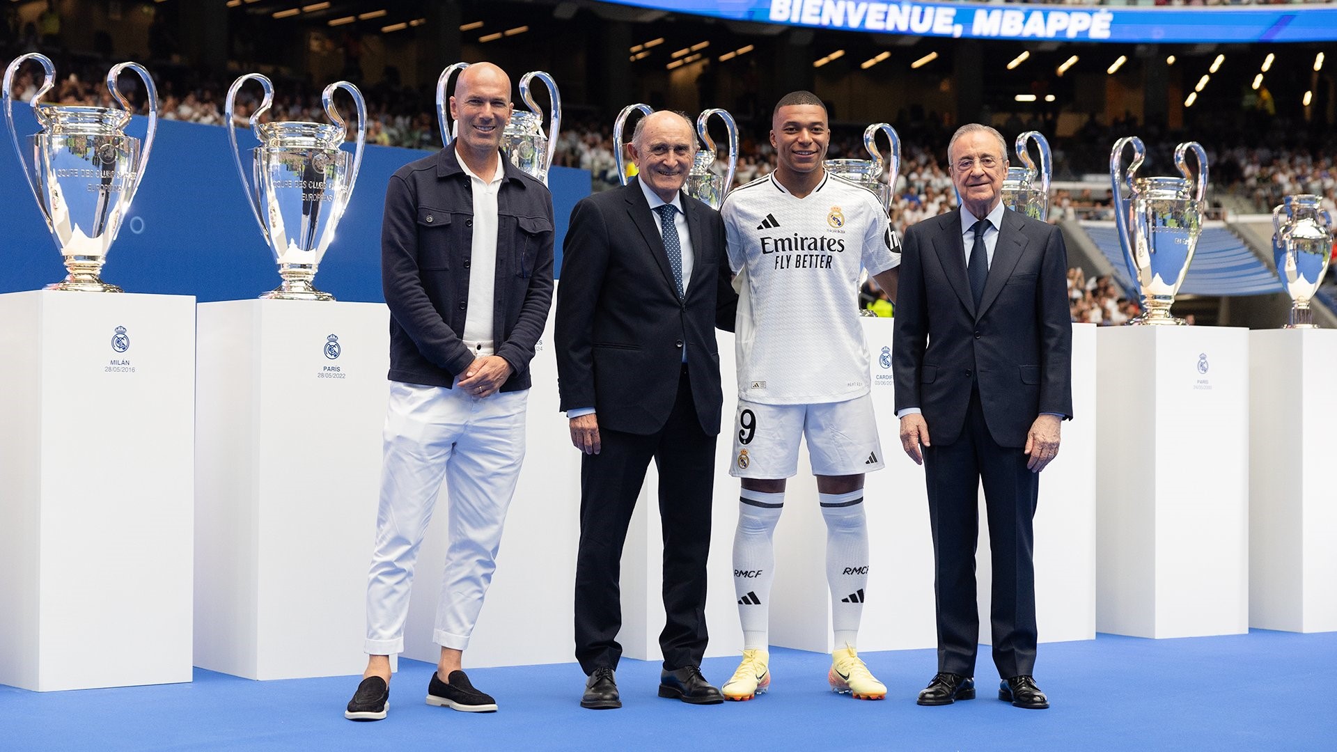 Mbappé é apresentado no Real Madrid: ‘sou um garoto feliz hoje’