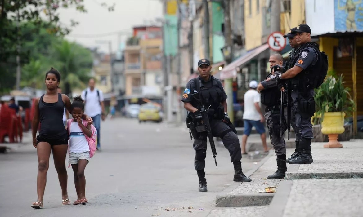 Estado do Rio registra aumento de 131% em mortes violentas de crianças